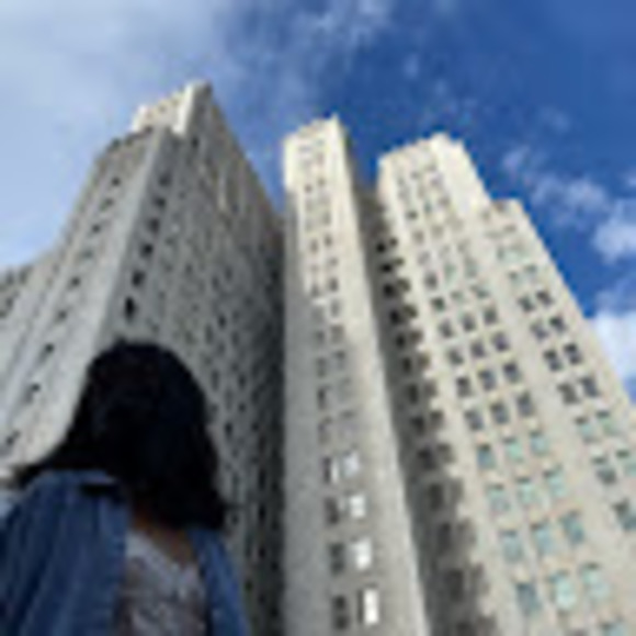 Meet your Posher, Gaby - Picture 1 of 1